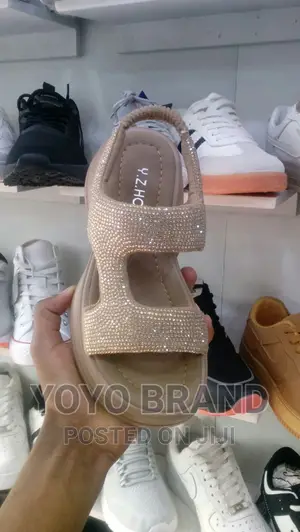 Photo - New Classic Fashion Shoes