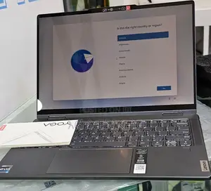New Laptop Lenovo Yoga 700 16GB Intel Core I5 SSD 512GB
