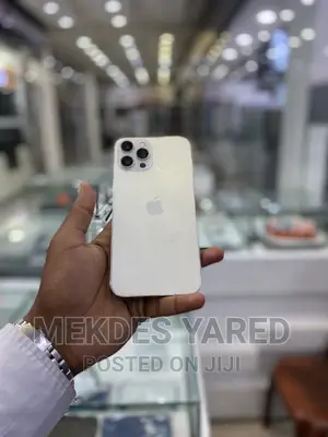 Photo - Apple iPhone 12 Pro Max 128 GB White