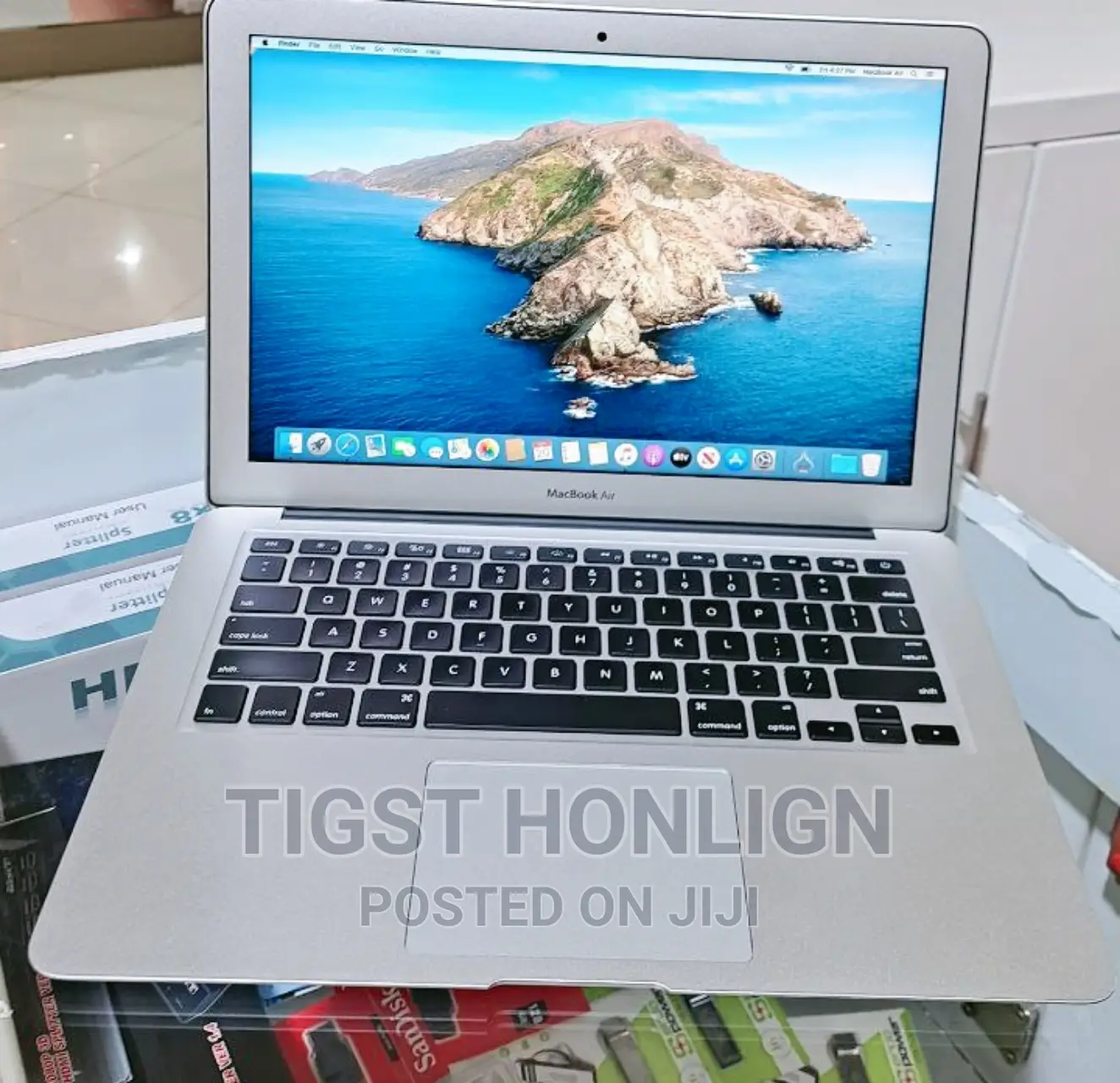 New Laptop Apple MacBook 2015 4GB Intel Core I5 SSD 128GB