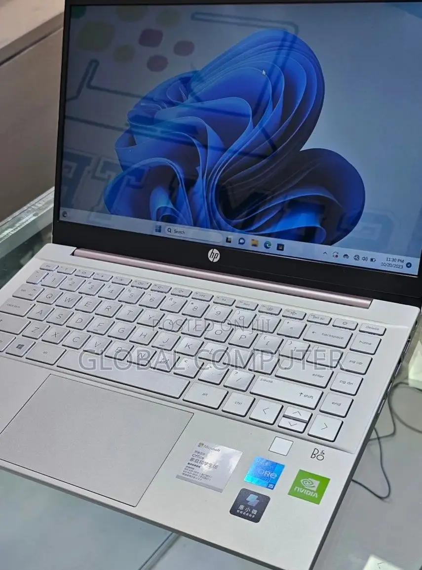 New Laptop HP Pavilion 13 X360 16GB Intel Core I5 SSD 512GB