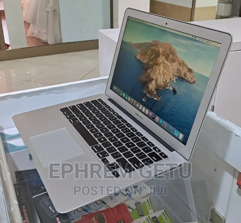 New Laptop Apple MacBook Air 2015 4GB Intel Core I5 SSD 128GB