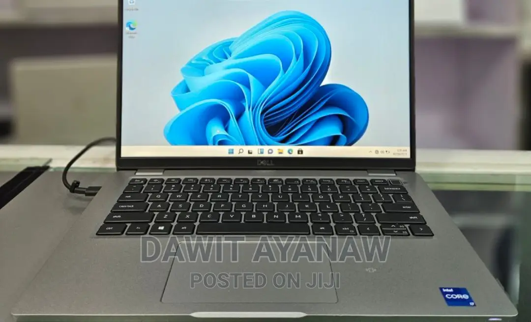 New Laptop Dell 16GB Intel Core I7 SSD 512GB