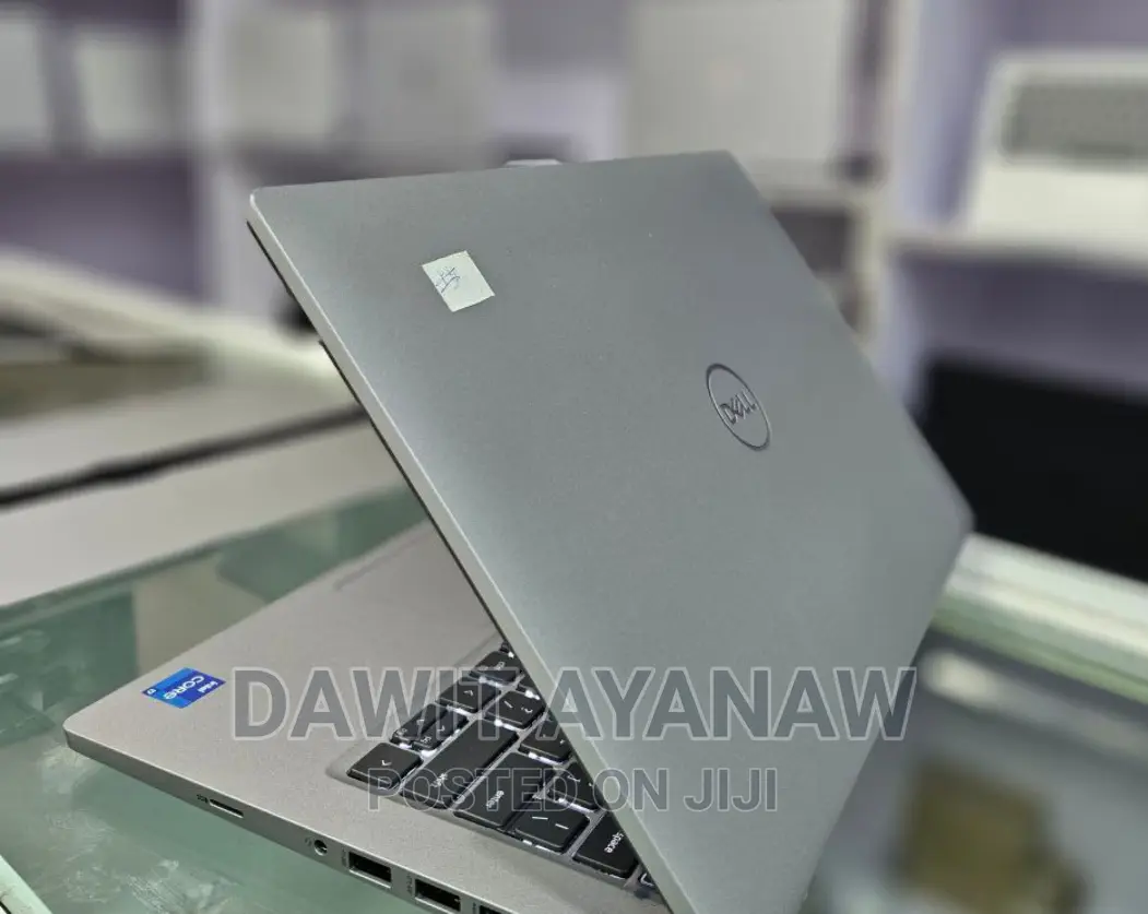 New Laptop Dell 16GB Intel Core I7 SSD 512GB