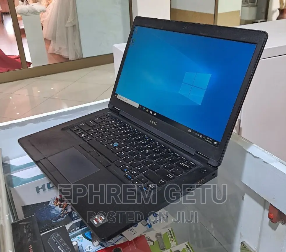 New Laptop Dell Latitude 5420 8GB AMD Ryzen 5 SSD 256GB