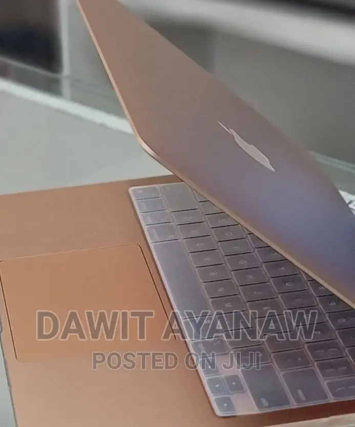 New Laptop Apple MacBook Air 2020 M1 8GB Apple M1 SSD 256GB