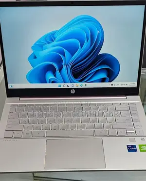 New Laptop HP Pavilion DM1 16GB Intel Core I7 SSD 512GB