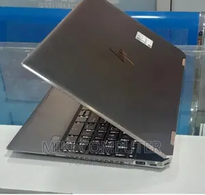 New Laptop HP Spectre X360 16GB Intel Core I7 SSD 512GB