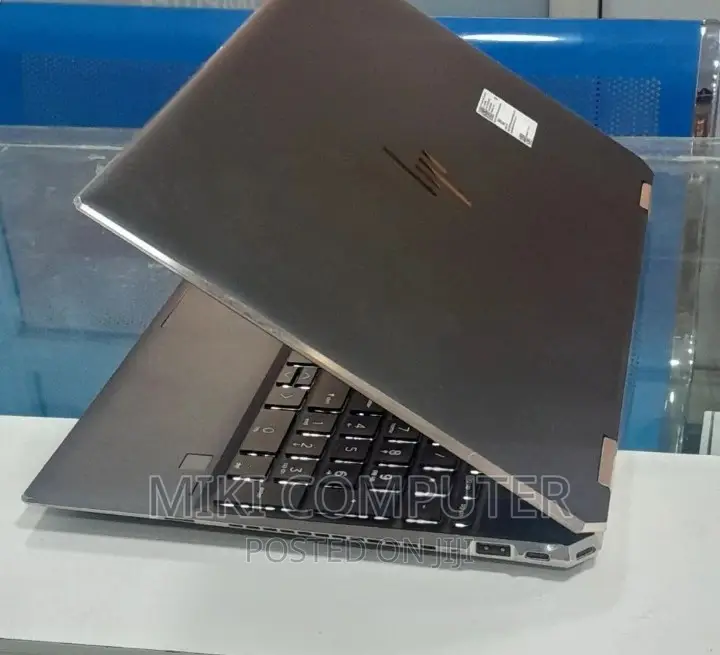 New Laptop HP Spectre X360 16GB Intel Core I7 SSD 512GB