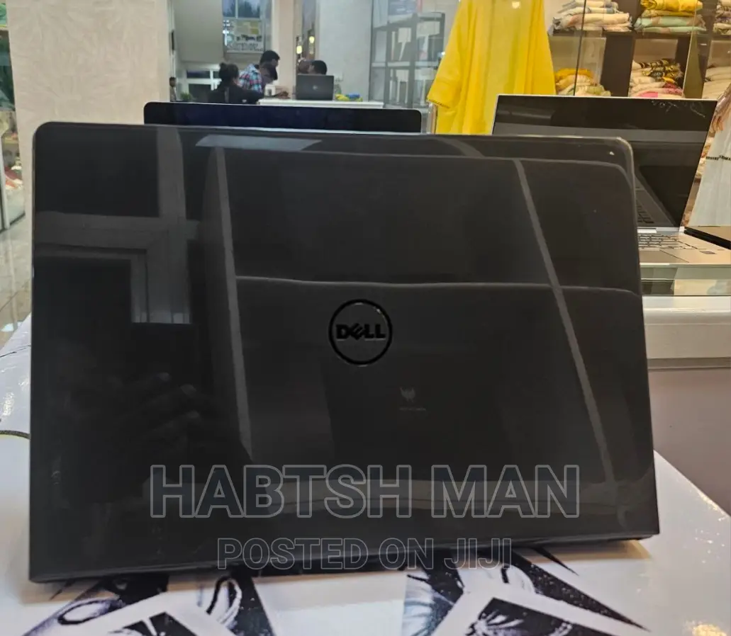 New Laptop Dell Inspiron 15 4GB Intel Core I5 HDD 1T