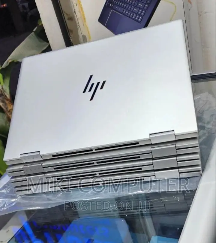 New Laptop HP Envy X360 8GB Intel Core I7 SSD 512GB