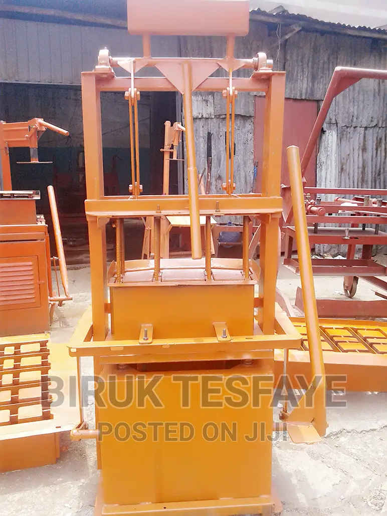 ባለ ሁለት ብሎኬት ማምረቻ ማሽን