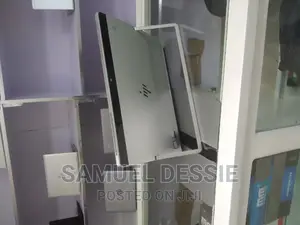 New Laptop HP X2 8GB Intel Core I5 SSD 512GB