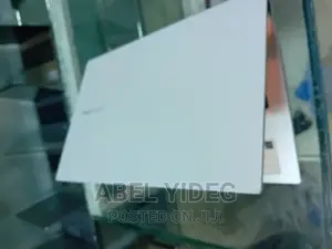 New Laptop Asus VivoBook S14 S410UA 4GB Intel Core I3 SSD 256GB