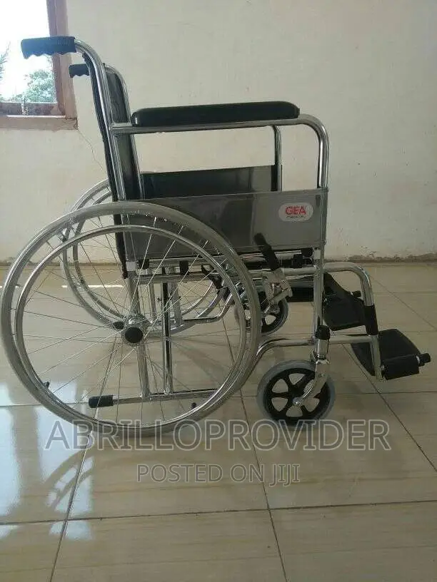 Wheelchair For Eledery/Commode Toilet Wheelchair