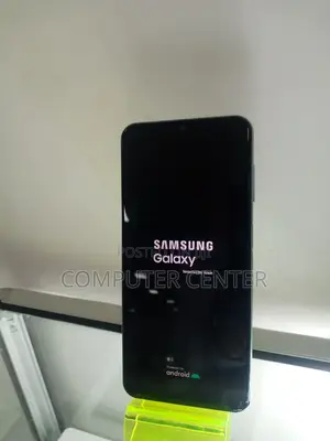 New Samsung Galaxy M13 64 GB Silver