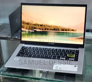 New Laptop Asus VivoBook 15 X505BA 4GB Intel Core I3 SSD 256GB