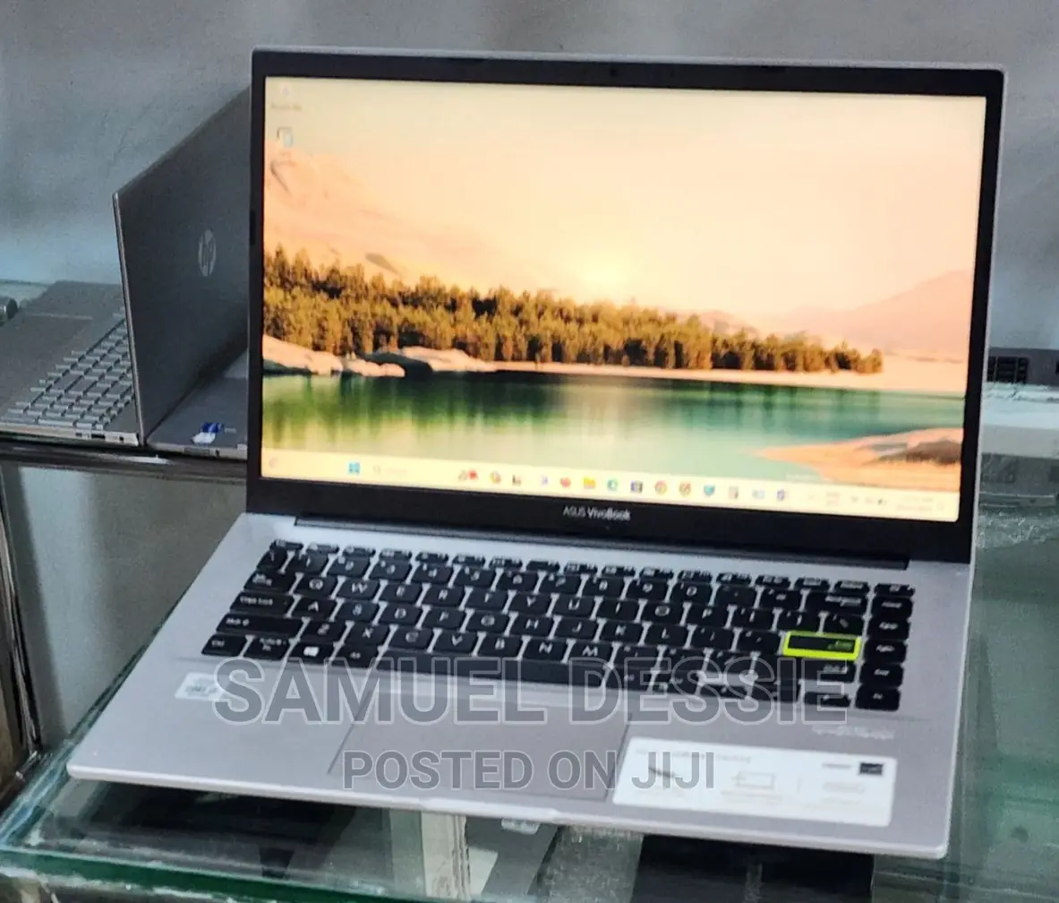 New Laptop Asus VivoBook 15 X505BA 4GB Intel Core I3 SSD 256GB