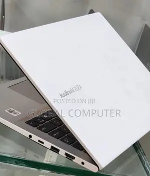 New Laptop Asus VivoBook E12 E203NAH 4GB Intel Core I3 SSD 256GB