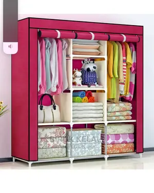 ዘመናዊ ልብስ መደርደሪያ