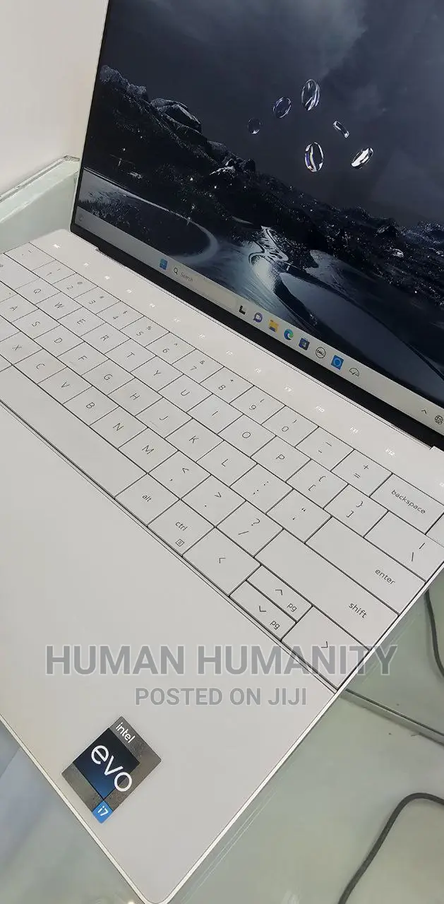 New Laptop Dell XPS 13 9310 16GB Intel Core I7 SSD 512GB