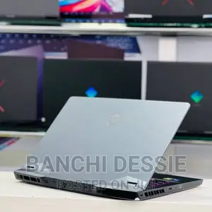 New Laptop MSI GE66 Raider 16GB Intel Core I7 SSD 1T