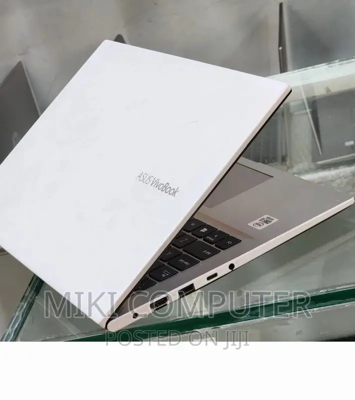 New Laptop Asus VivoBook 15 X505BA 4GB Intel Core I3 SSD 256GB