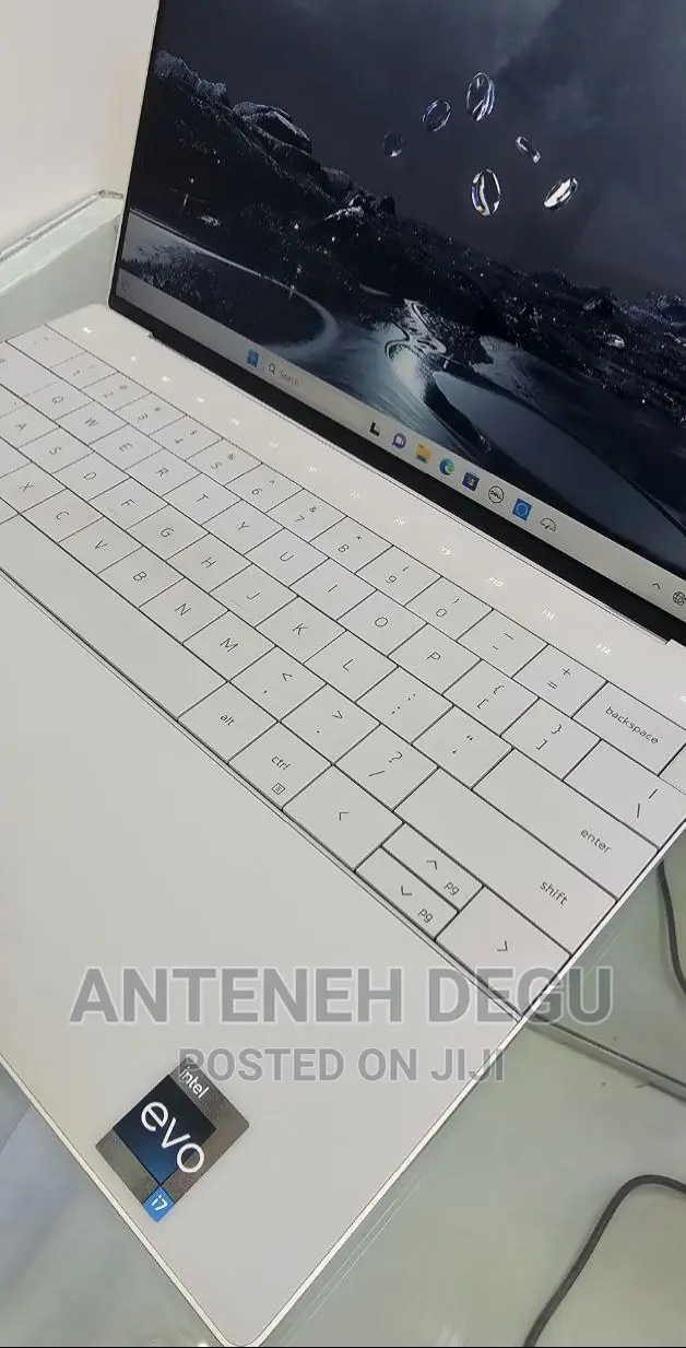 New Laptop Dell XPS 13 16GB Intel Core I7 SSD 512GB