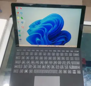 New Laptop Microsoft Surface Laptop 8GB Intel Core I5 SSD 256GB