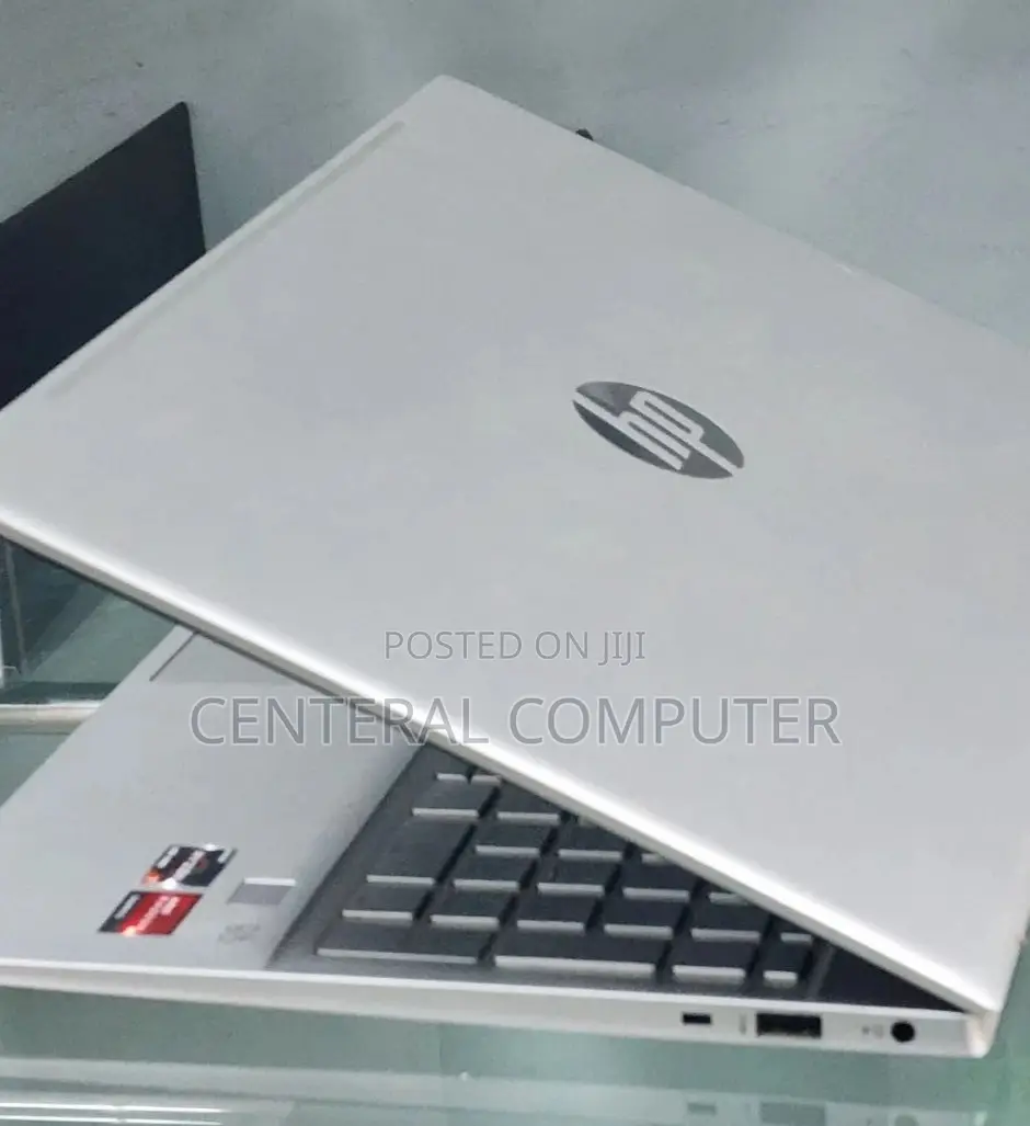 New Laptop HP Envy X360 13z 16GB Intel Core I7 SSD 512GB