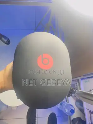 Photo - Solo Pro Beats Headset