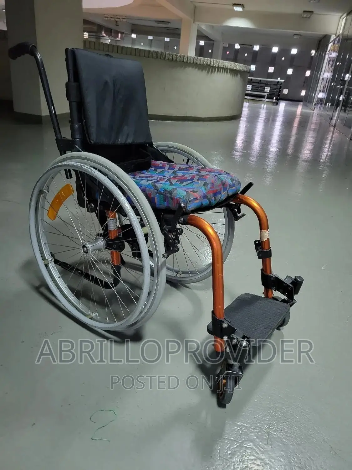 Kids WHEELCHAIR/SMALL SIZE Wheelchair