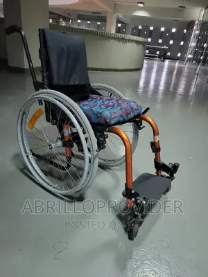 Kids WHEELCHAIR/SMALL SIZE Wheelchair