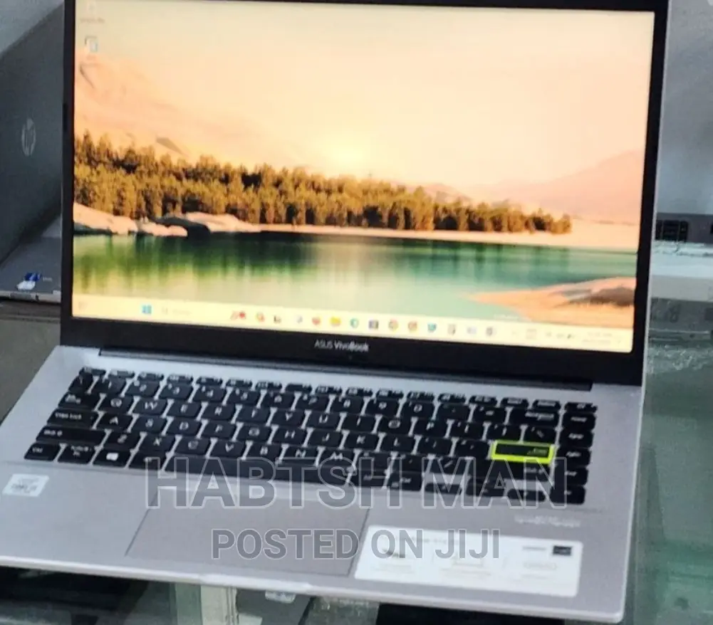 New Laptop Asus VivoBook 15 X505BA 4GB Intel Core I5 SSD 256GB