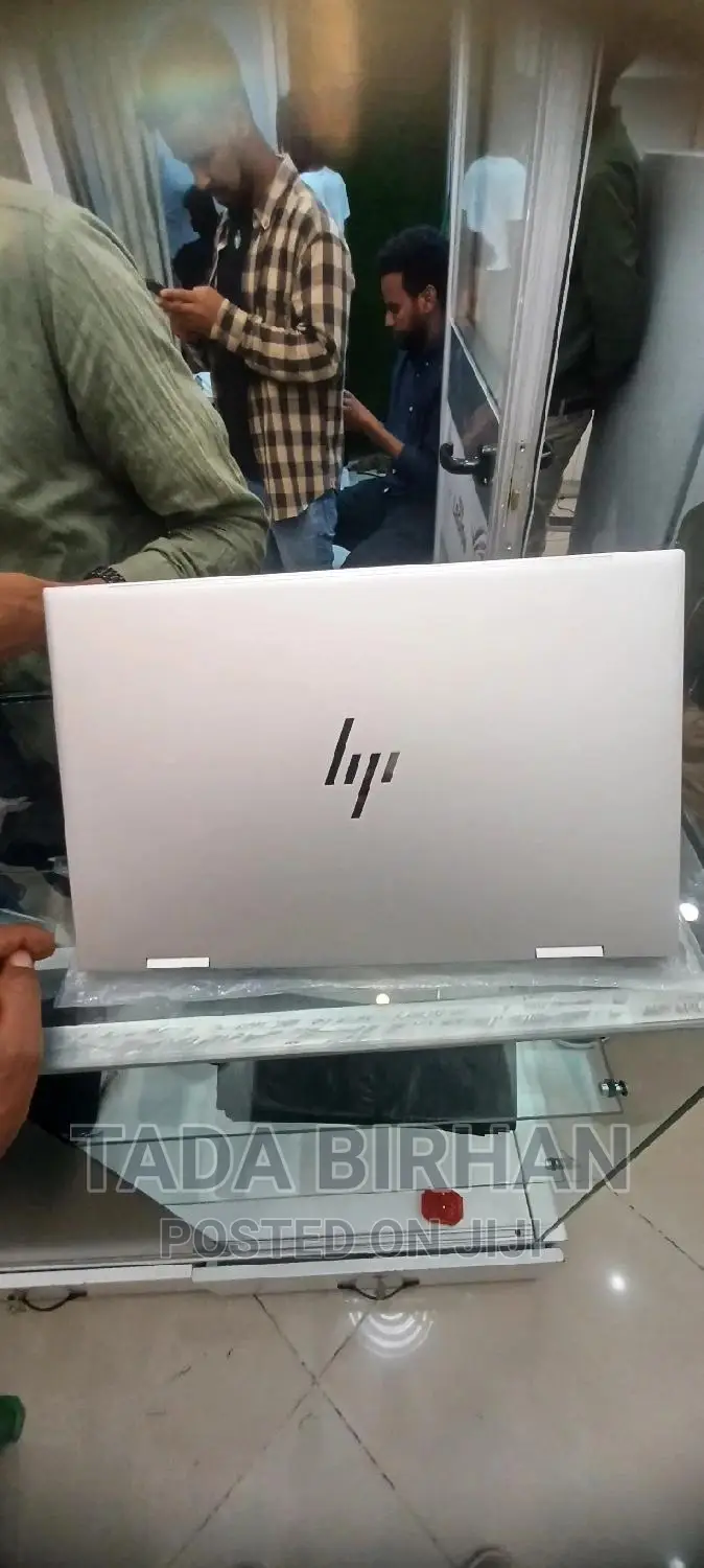 New Laptop HP Envy X360 16GB Intel Core I7 SSD 1T