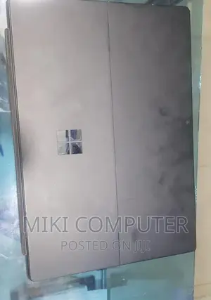 New Laptop 8GB Intel Core I5 SSD 256GB