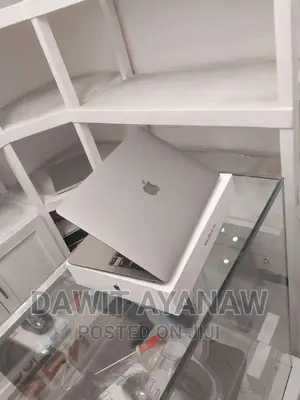 New Laptop Apple MacBook Air 2020 16GB Intel Core I5 SSD 512GB