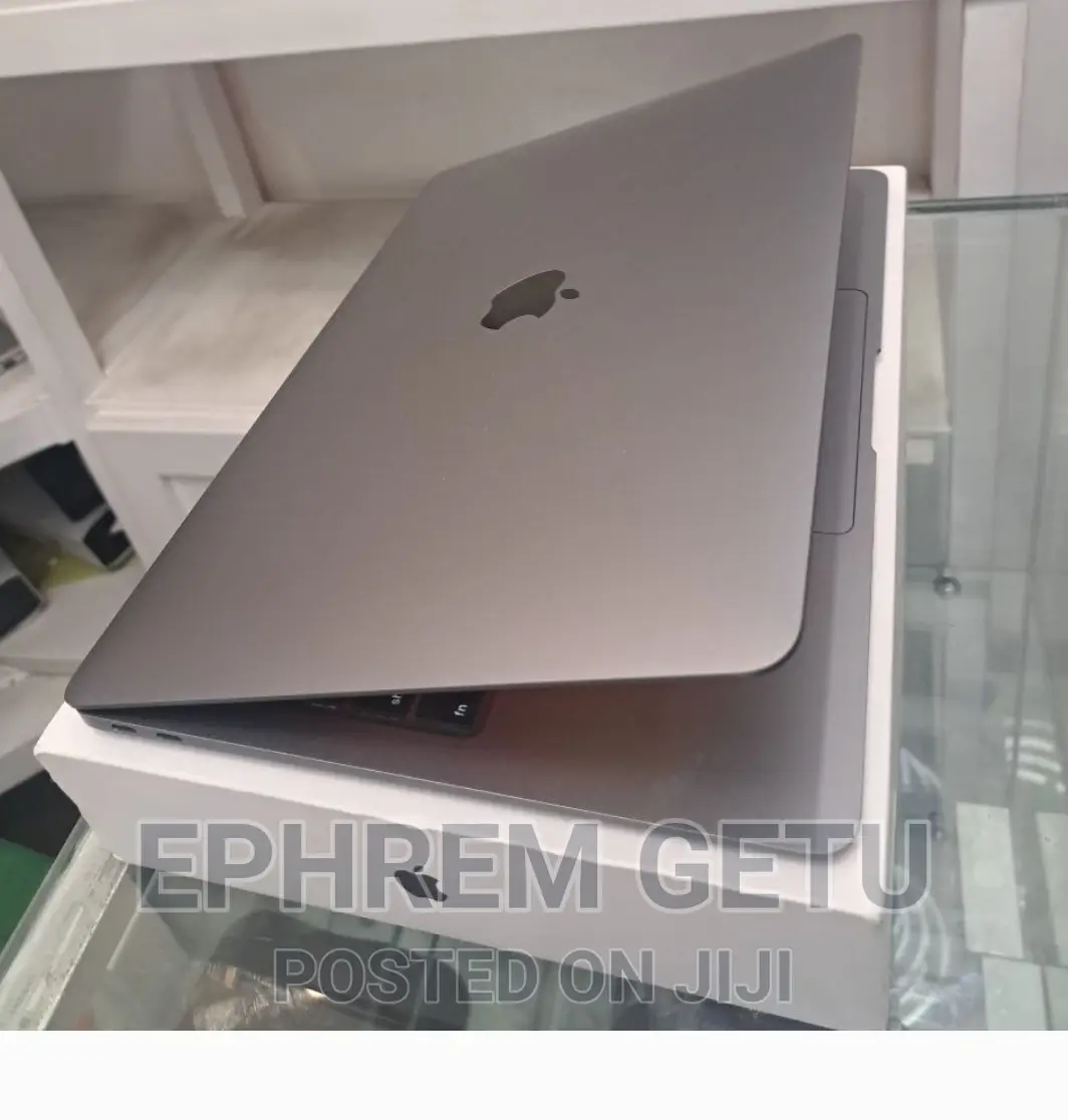 New Laptop Apple MacBook Air 2020 16GB Intel Core I5 SSD 512GB