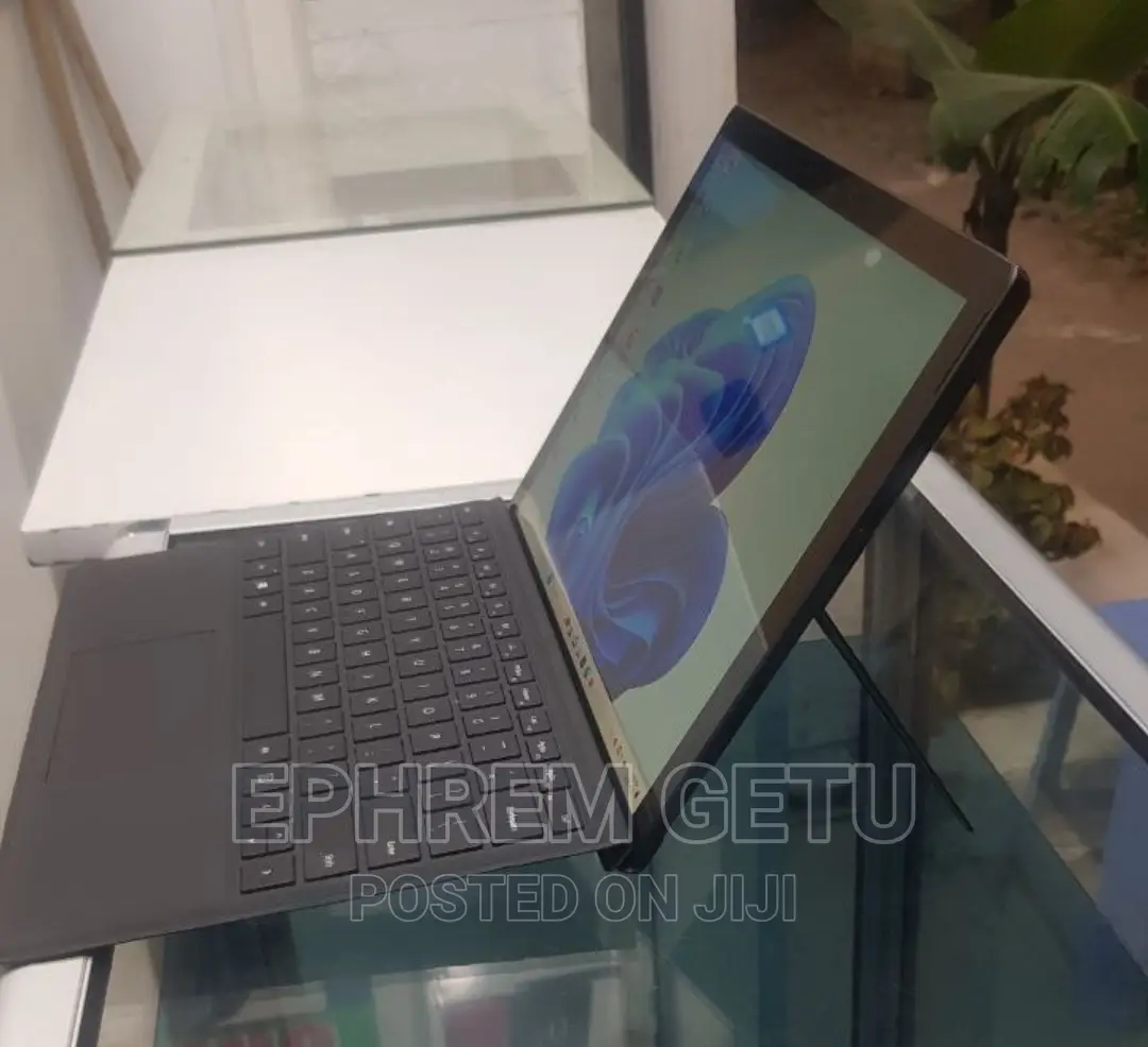 New Laptop Microsoft Surface Pro 7 8GB Intel Core I5 SSD 256GB