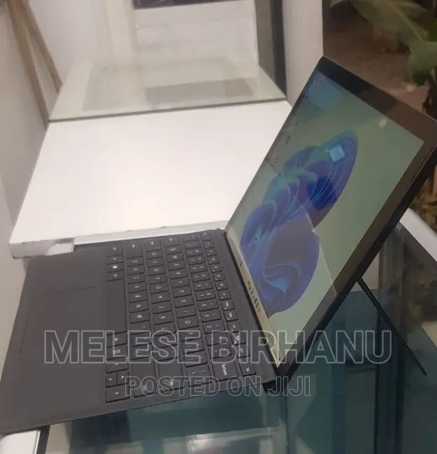 New Laptop Microsoft Surface Pro 7 8GB Intel Core I5 SSD 256GB