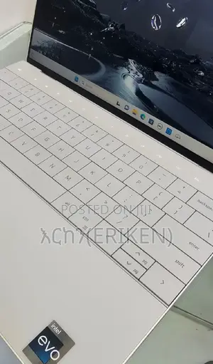 New Laptop Dell XPS 13 16GB Intel Core i7 SSD 512GB