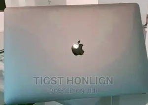 New Laptop Apple MacBook 2018 16GB Intel Core I7 SSD 512GB