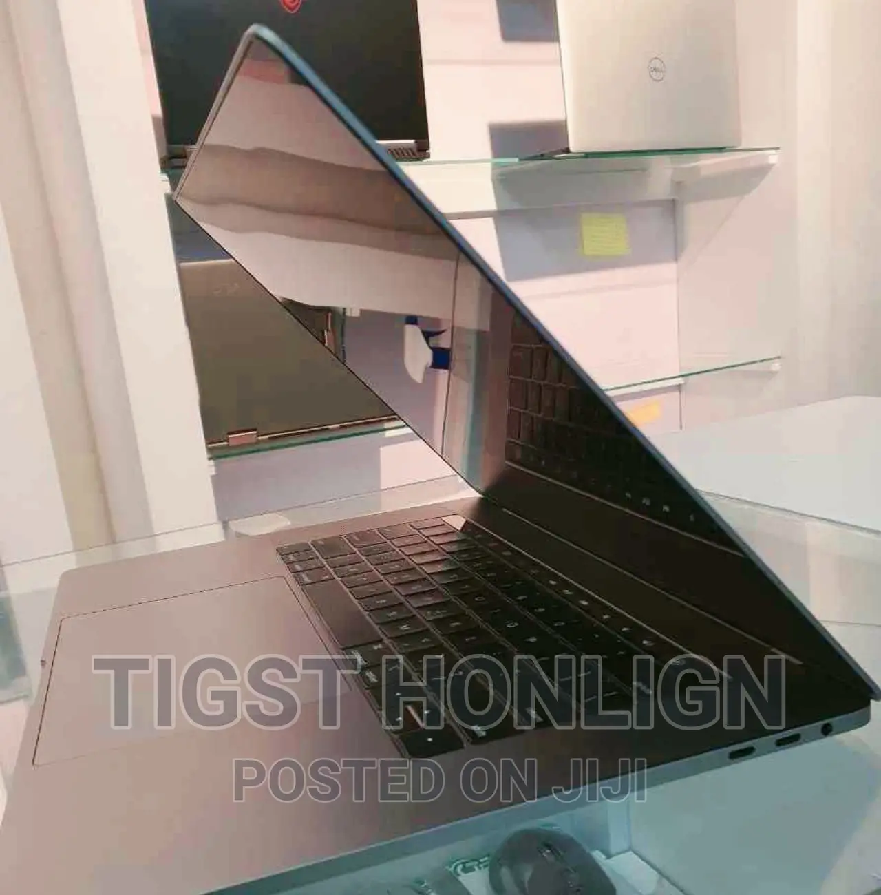 New Laptop Apple MacBook 2018 16GB Intel Core I7 SSD 512GB