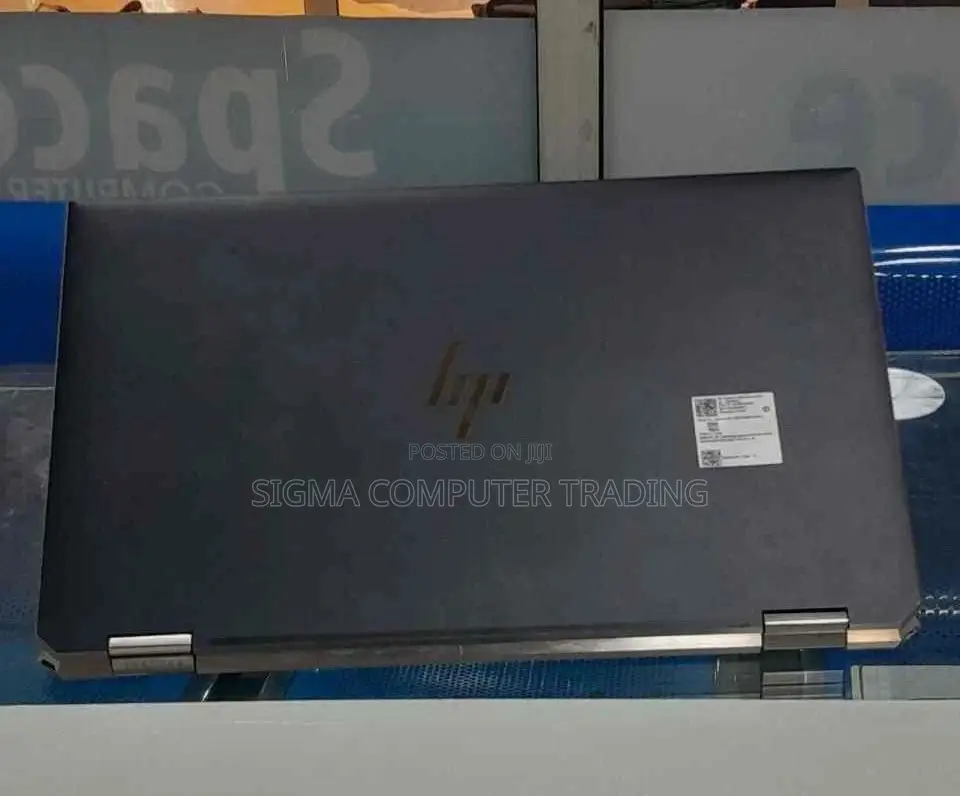 New Laptop HP Spectre X360 16GB Intel Core I7 SSD 512GB