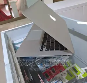 New Laptop Apple MacBook Air 2015 4GB Intel Core I5 SSD 128GB