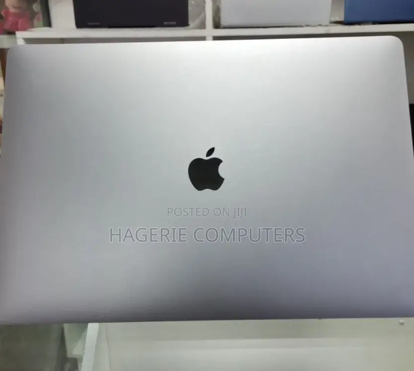 New Laptop Apple MacBook Pro 2017 16GB Intel Core I7 SSD 512GB