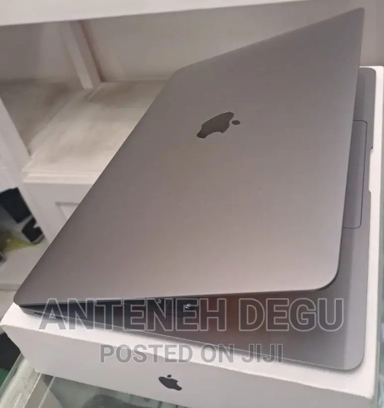 New Laptop Apple MacBook Air 2020 16GB Intel Core I5 SSD 512GB