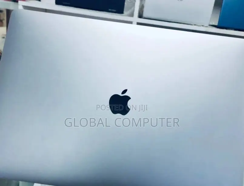 New Laptop Apple MacBook Pro 2017 16GB Intel Core I7 SSD 512GB