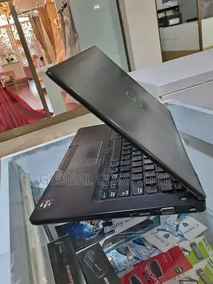 Photo - New Laptop Dell Latitude 11 3150 8GB AMD Ryzen 5 SSD 256GB