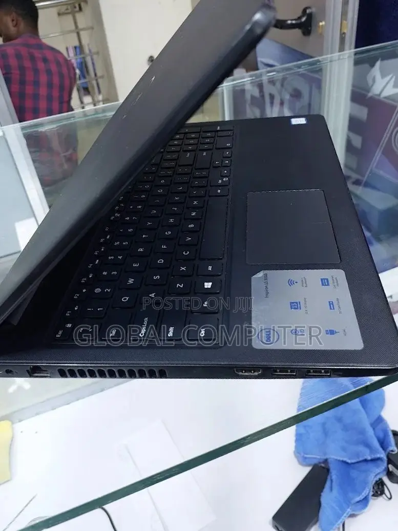 New Laptop Dell Inspiron 15 8GB Intel Core I3 HDD 1T